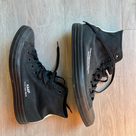 Kaap Design Studio Converse - Picture 1 of 5